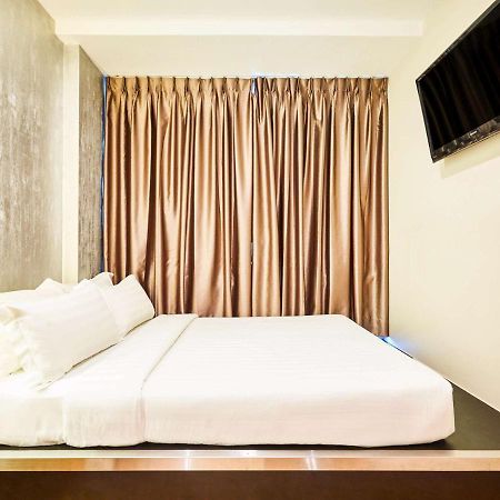 Ibis Budget Singapore West Coast Exterior foto